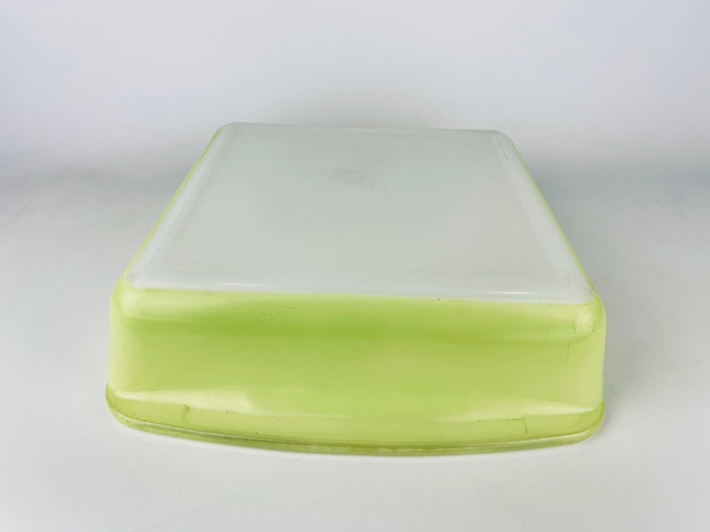 Product image for 'vintage antique rare lime green milk glass pyrex brownie dessert bake dish plate 222 reverse print made in canada' (view 8774e9)