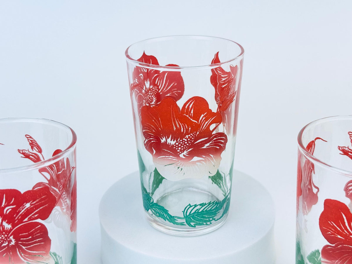 Product image for 'vintage red green floral juice glasses set of three 3' (view b0af96)