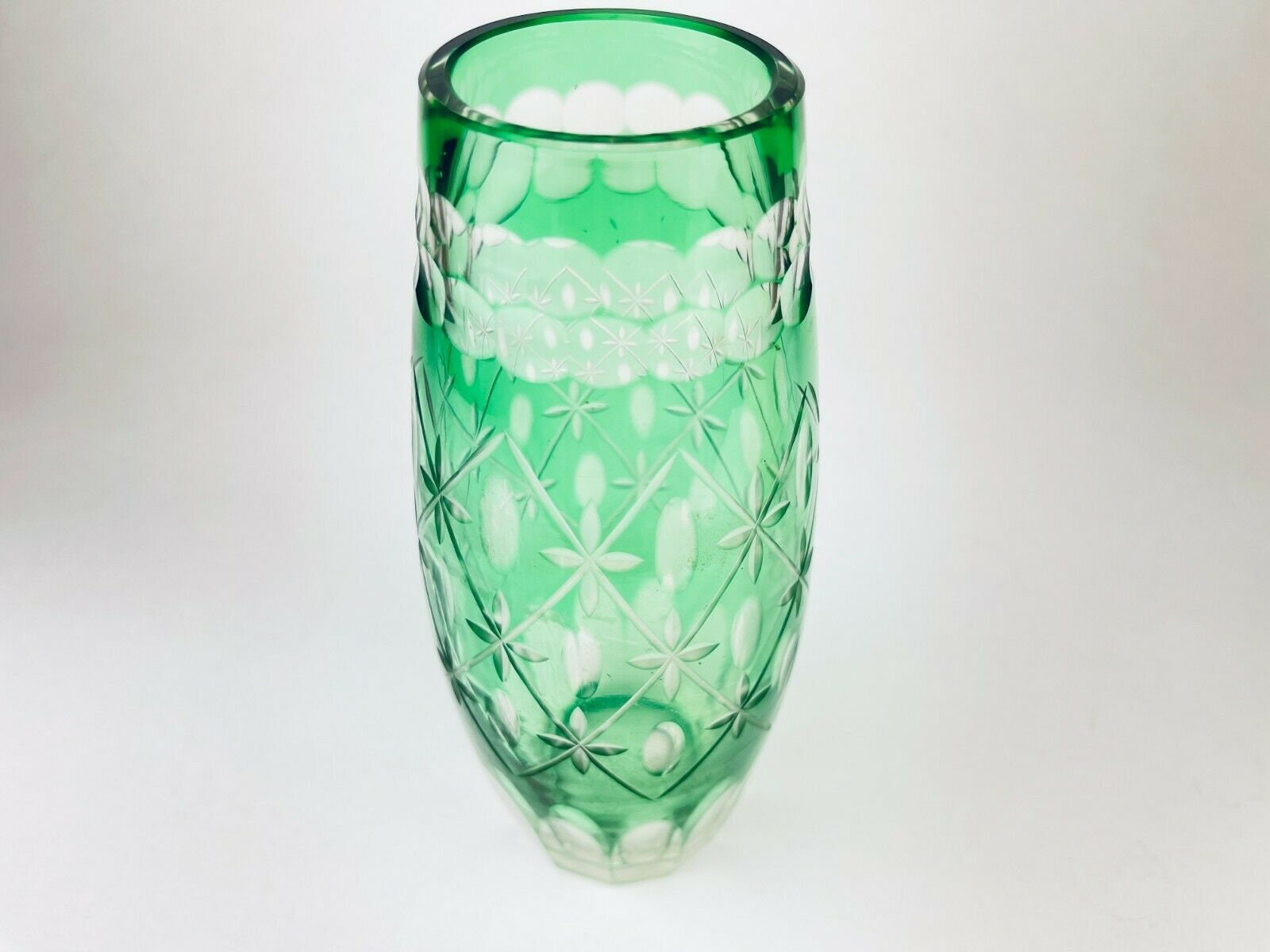 Product image for 'vintage etched green crystal glass vase boho star oval pattern' (view 3143fd)