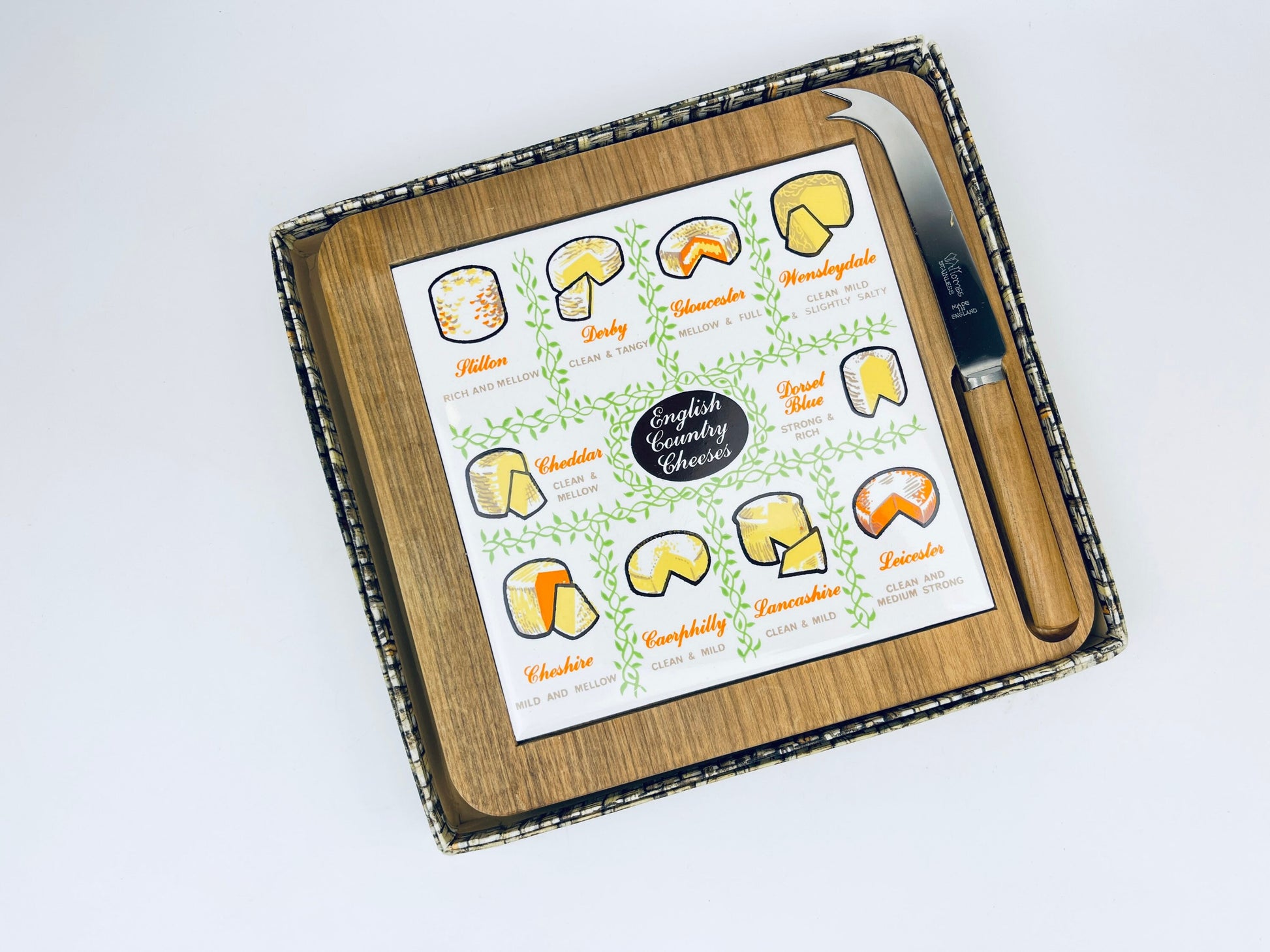 Product image for 'vintage walnut cheese charcuterie board knife set made in england gift box included' (view 99bfd5)