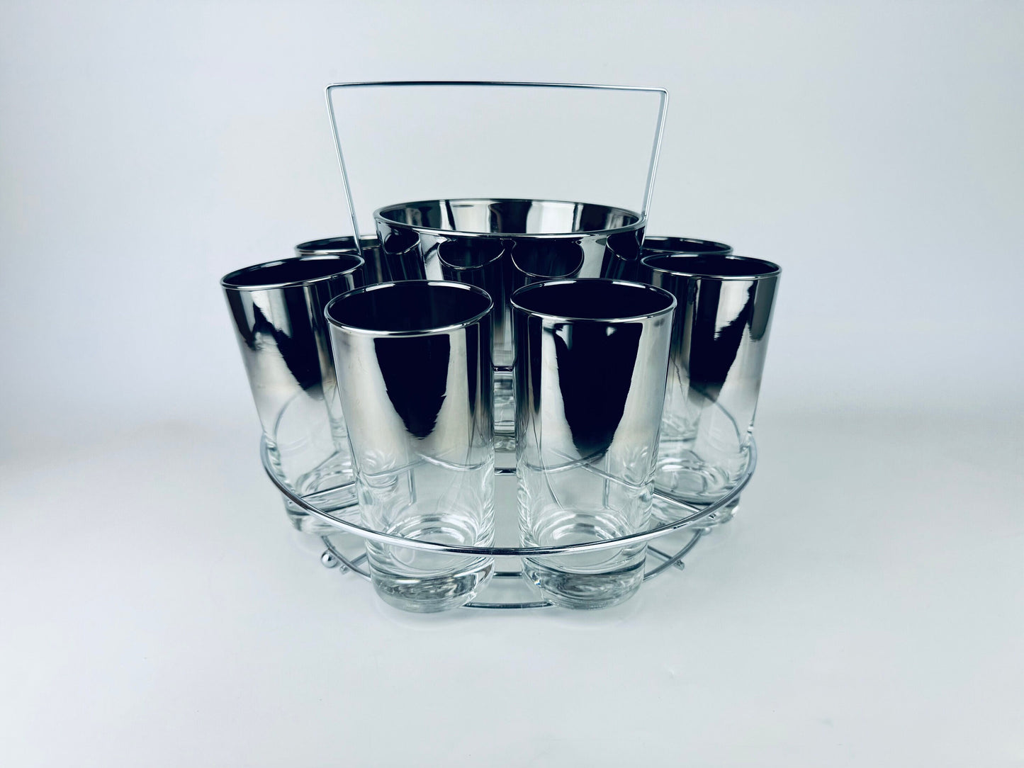 Product image for 'vintage dorothy thorpe silver fade barware set 8 glasses ice bucket chrome caddy' (view 4439b2)