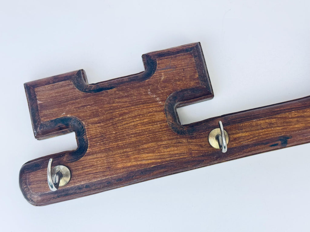 Product image for 'vintage wooden old skeleton key holder wall mounted three metal hooks' (view 7ba325)