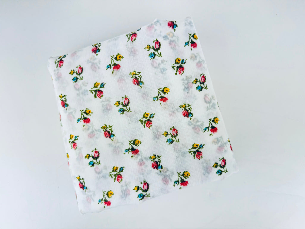 Product image for 'vintage floral bouquet print semi sheer polyester fabric material 45 x 106' (view 6977c7)