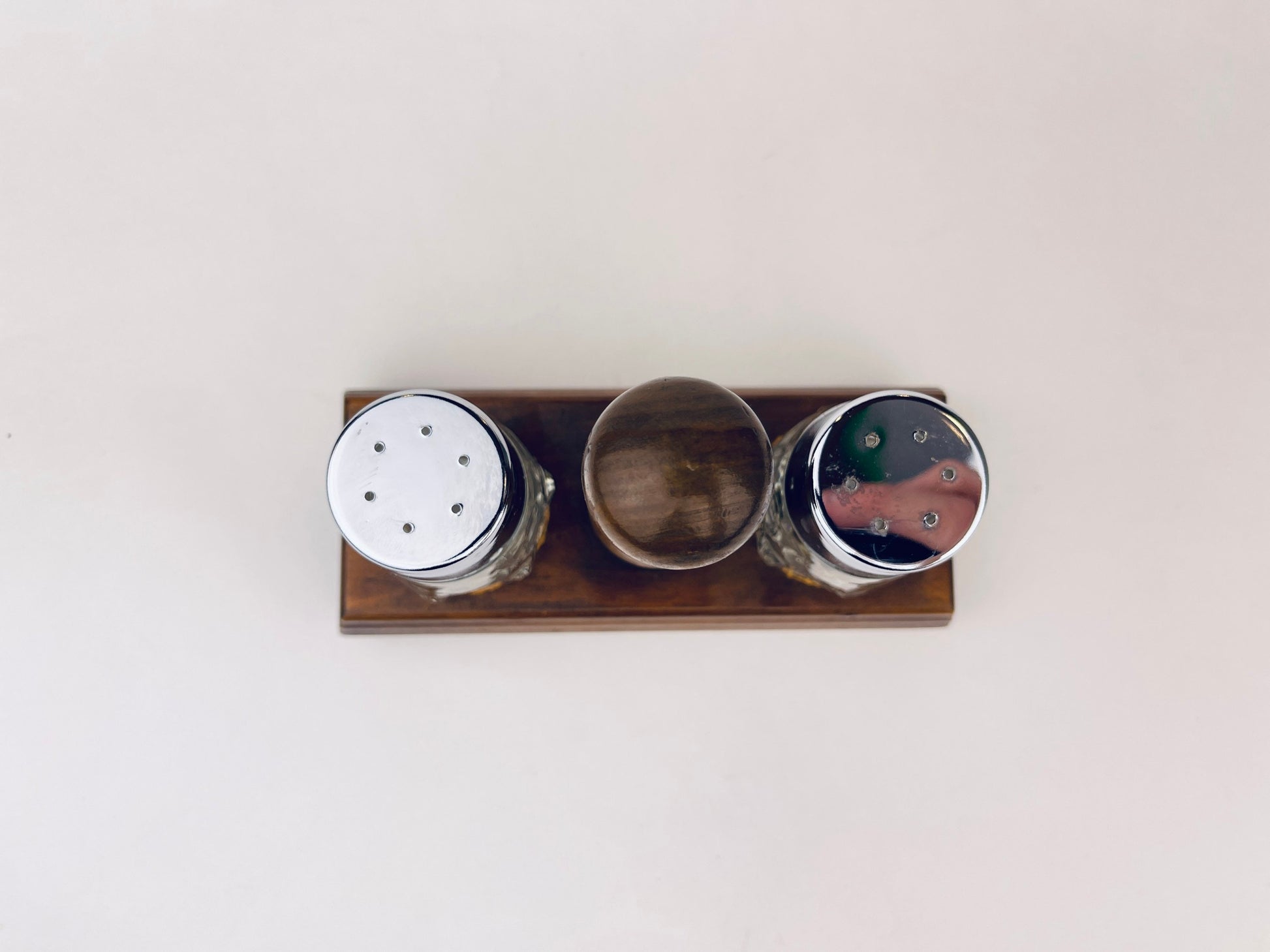 Product image for 'vintage wood salt pepper shakers caddy' (view 1c592b)