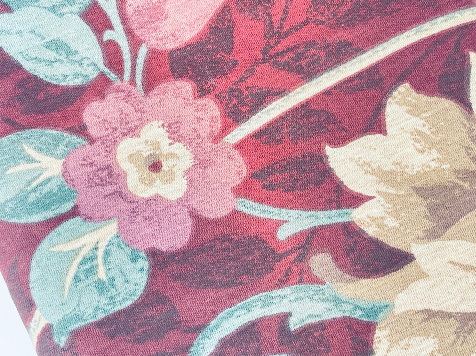 Product image for 'vintage maroon large floral print fabric 45 x 80' (view 956ae2)
