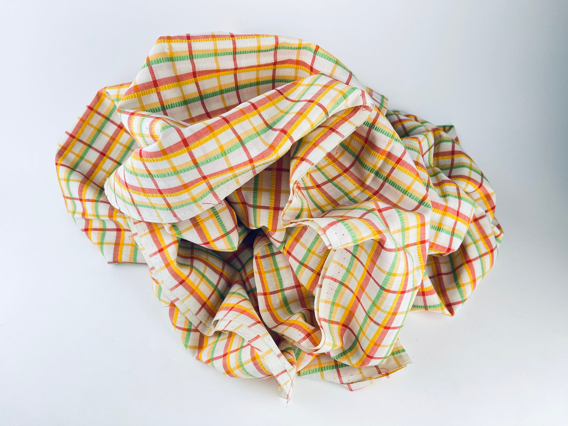 Product image for 'vintage bright colourful plaid fabric textured ribbon lines 44 x 72' (view 3d535c)