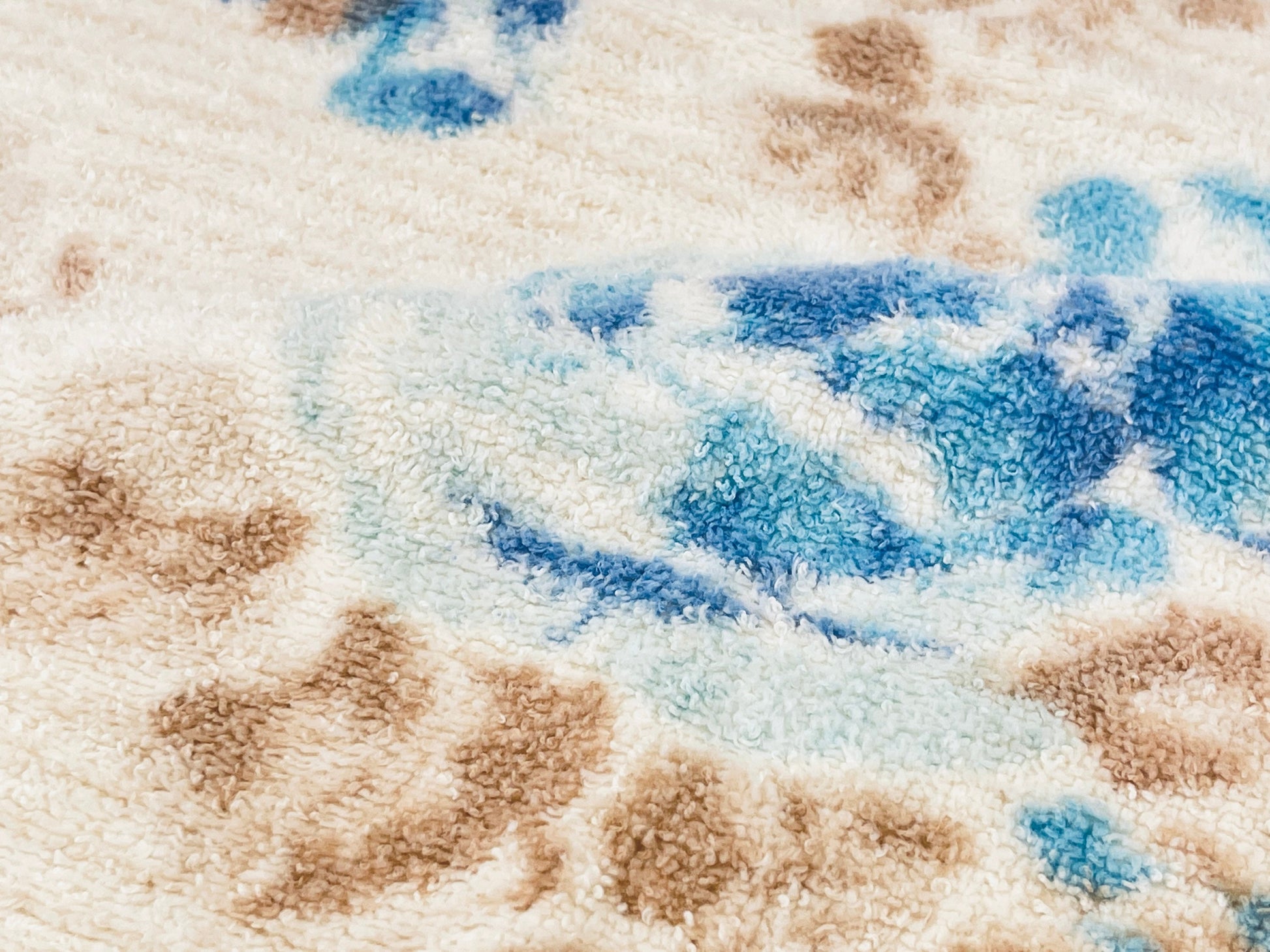 Product image for 'vintage blue floral fringe bath towel' (view 63442b)