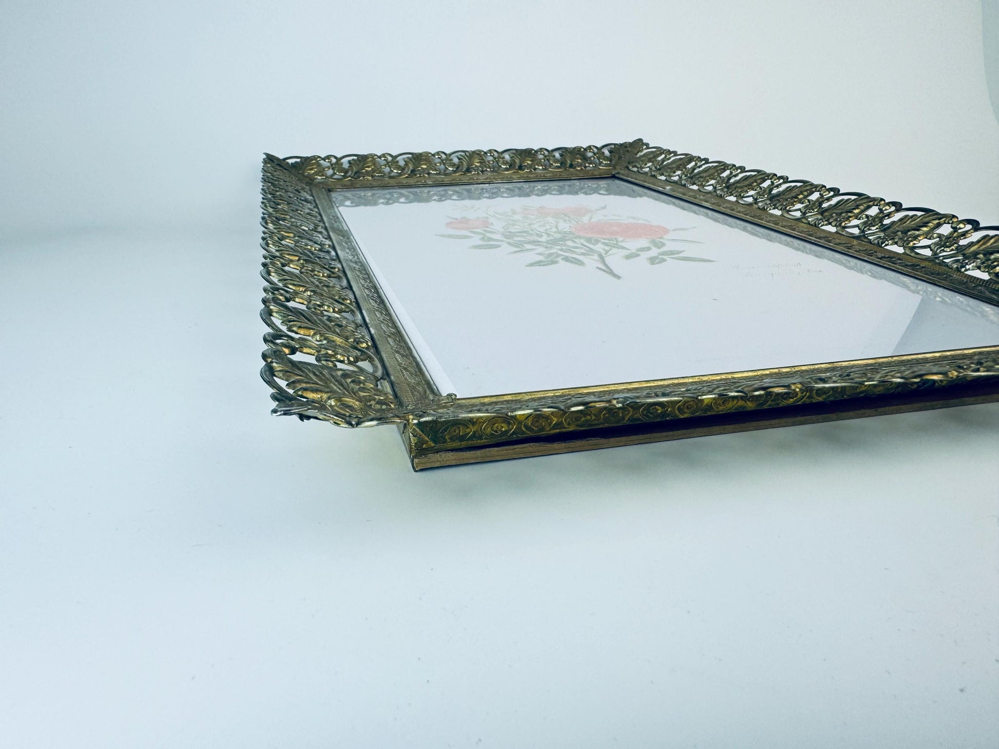 Product image for 'vintage ornate gold metal filigree wall mounted picture frame 9 x 14' (view c74ec1)