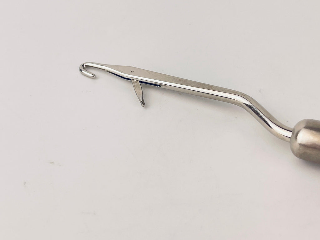 Product image for 'vintage rug yarn latch tool wood handle' (view eea59a)