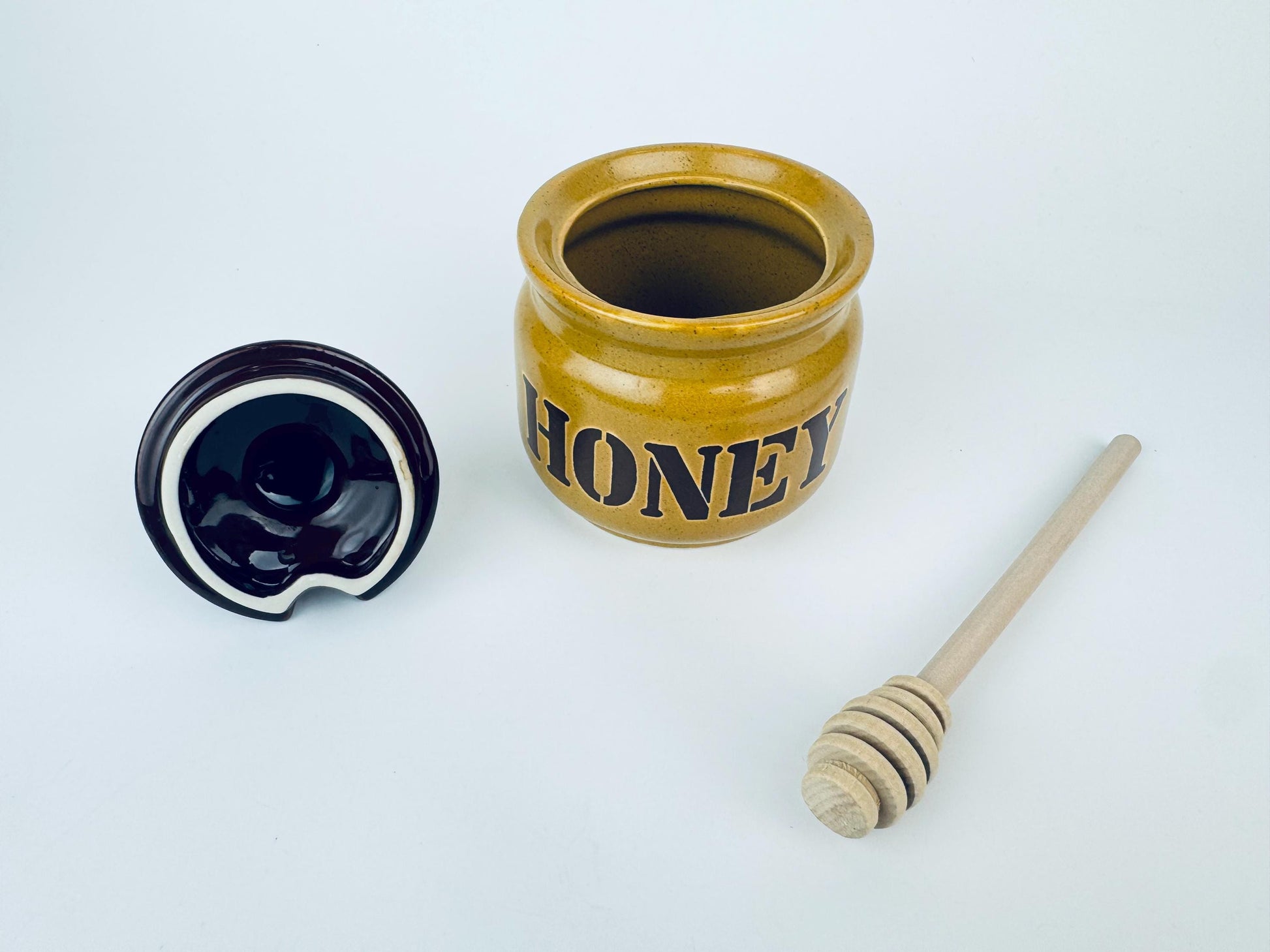 Product image for 'vintage glazed ceramic honey jar with wooden dipper made in japan' (view d55773)