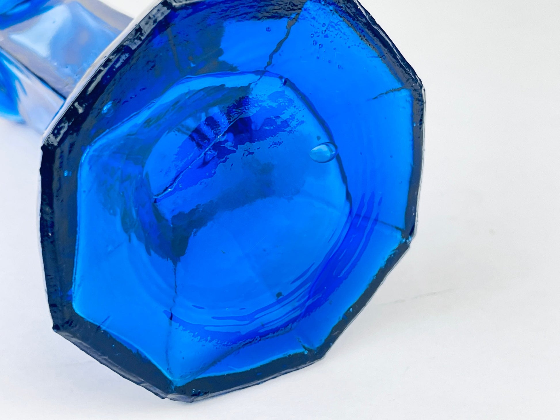 Product image for 'vintage hand blown cobalt blue glass candlestick holder octagonal shape' (view 080223)