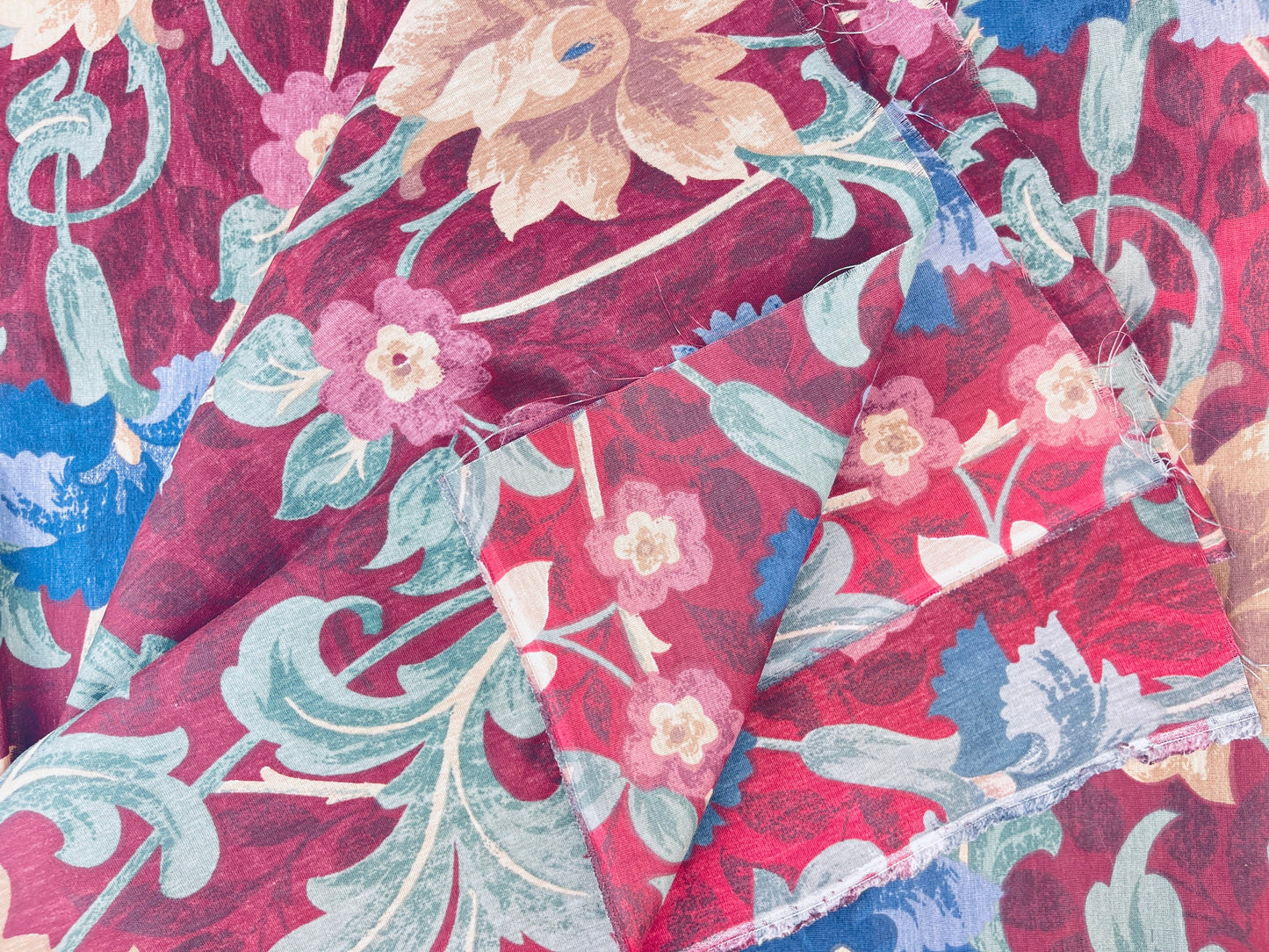 Product image for 'vintage maroon large floral print fabric 45 x 80' (view a65513)