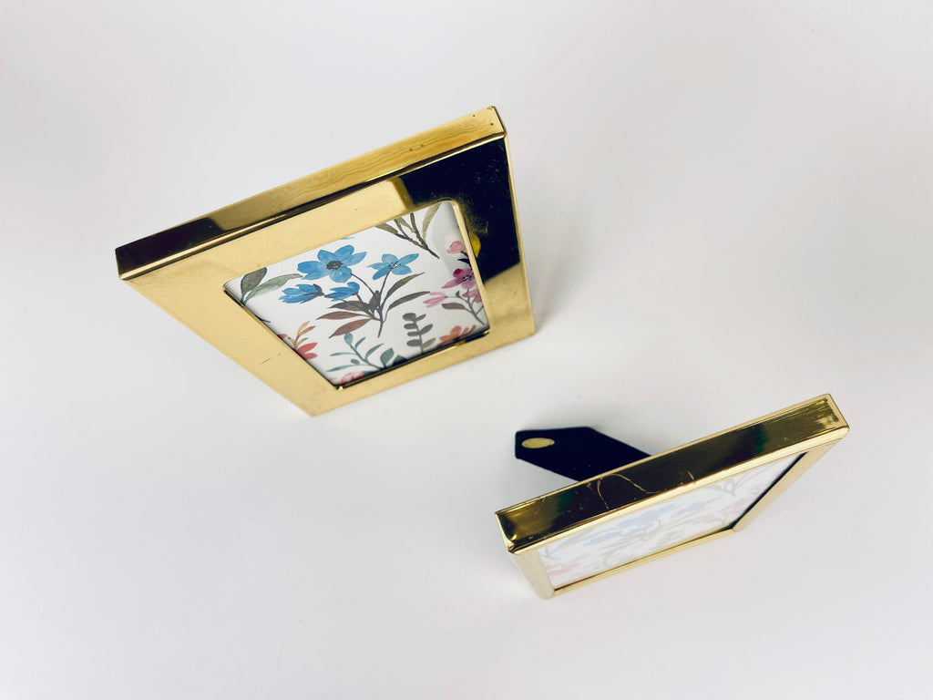 Product image for 'vintage solid brass gold tabletop picture frames 4 x 6 sold separately 1' (view 483183)