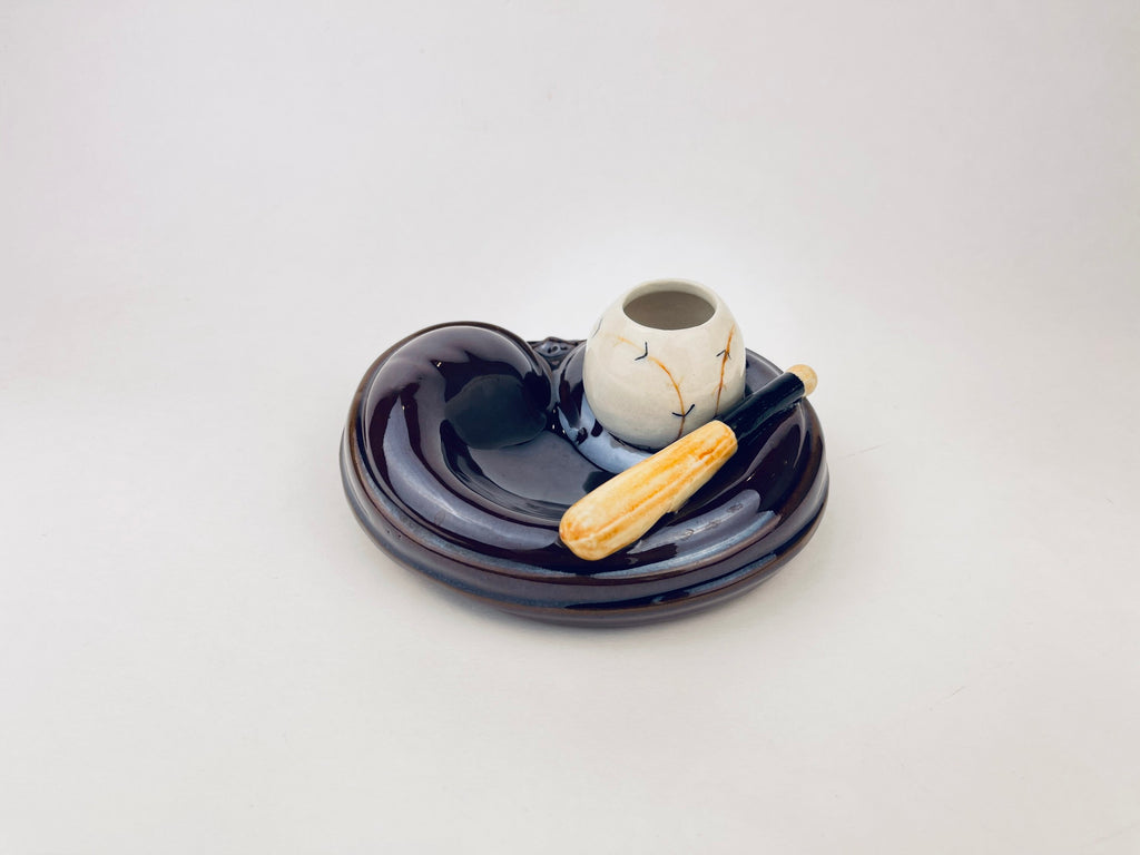 Product image for 'vintage baseball ashtray match holder mitt batt ball red clay pottery' (view df2be2)