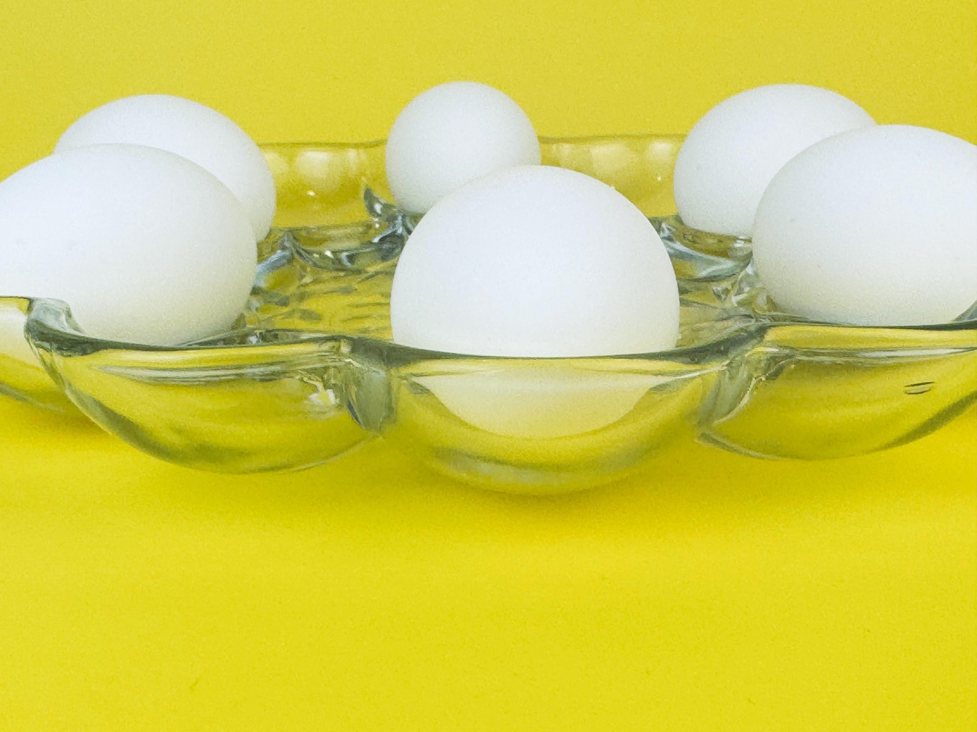 Product image for 'vintage anchor hocking clear glass devilled egg plate holds dozen 12 eggs' (view 4aaba8)