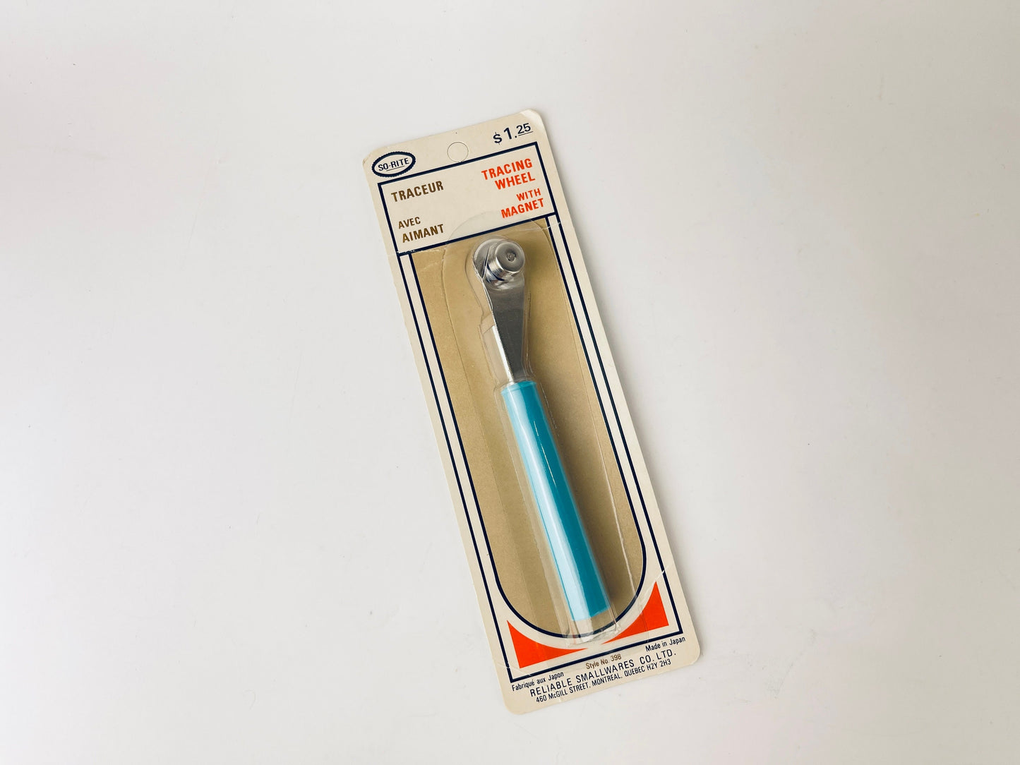 Product image for 'vintage so rite blue tracing wheel with magnet made in japan style no 398' (view 895b73)