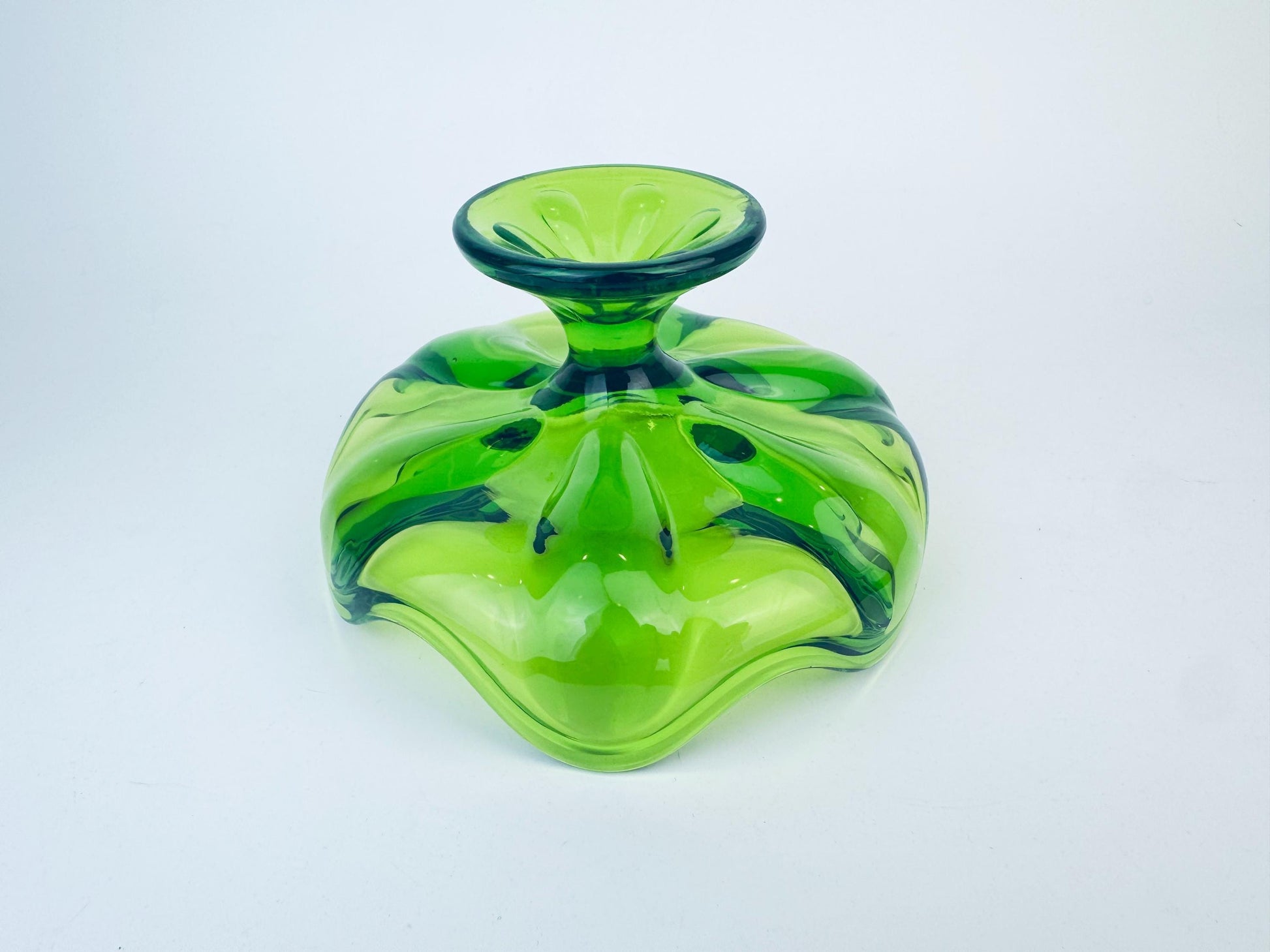 Product image for 'vintage viking epic glass green six petal crimped compote mid century modern art glass bowl' (view 24571e)