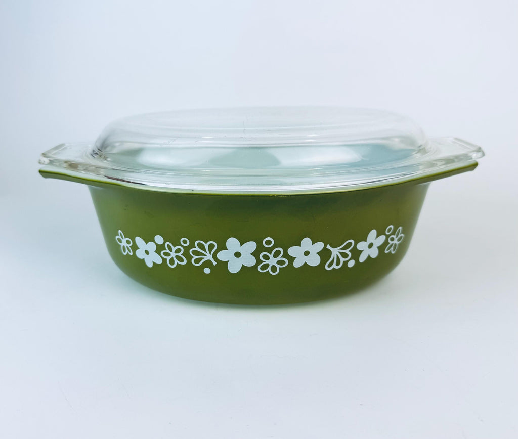 Product image for 'vintage pyrex oval casserole dish 043 1 1 2 qt green spring blossom pattern' (view 267c1e)