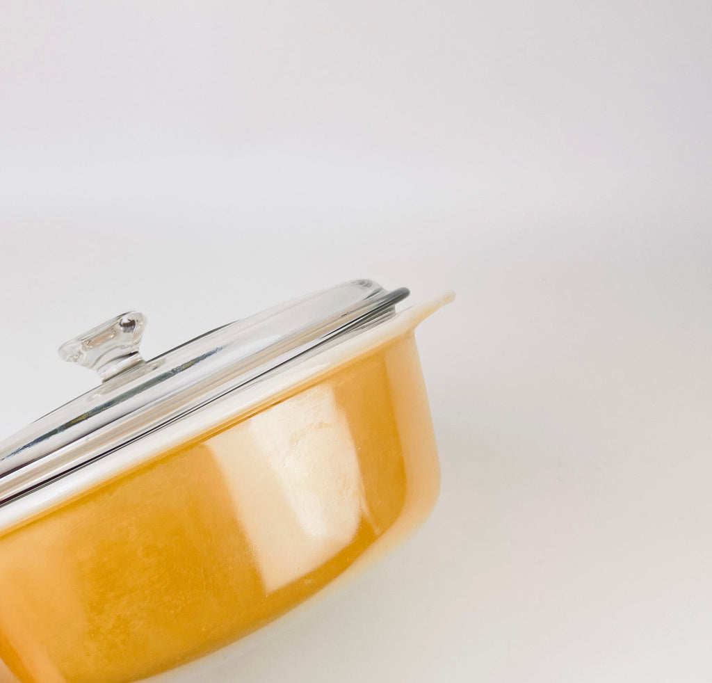 Product image for 'vintage fire king peach lustreware casserole dish lid 2 qt 1 89 litre made in usa' (view 8d5d8c)