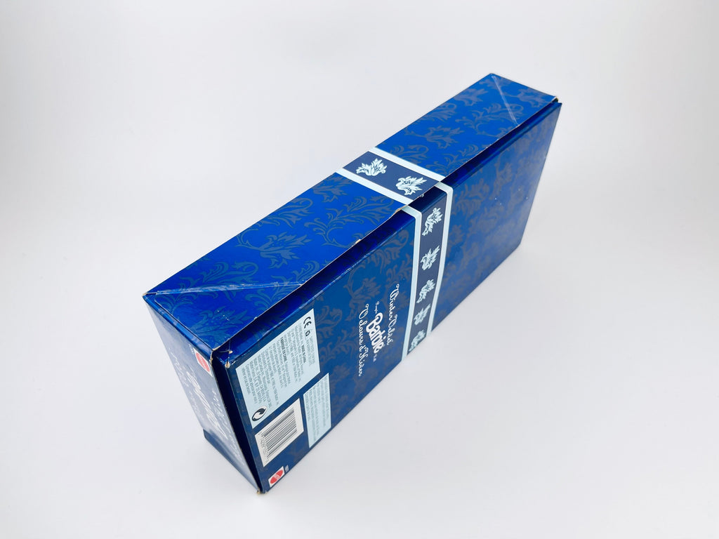 Product image for 'vintage barbie doll avon exclusive winter velvet special edition new in box 1995' (view e0b390)