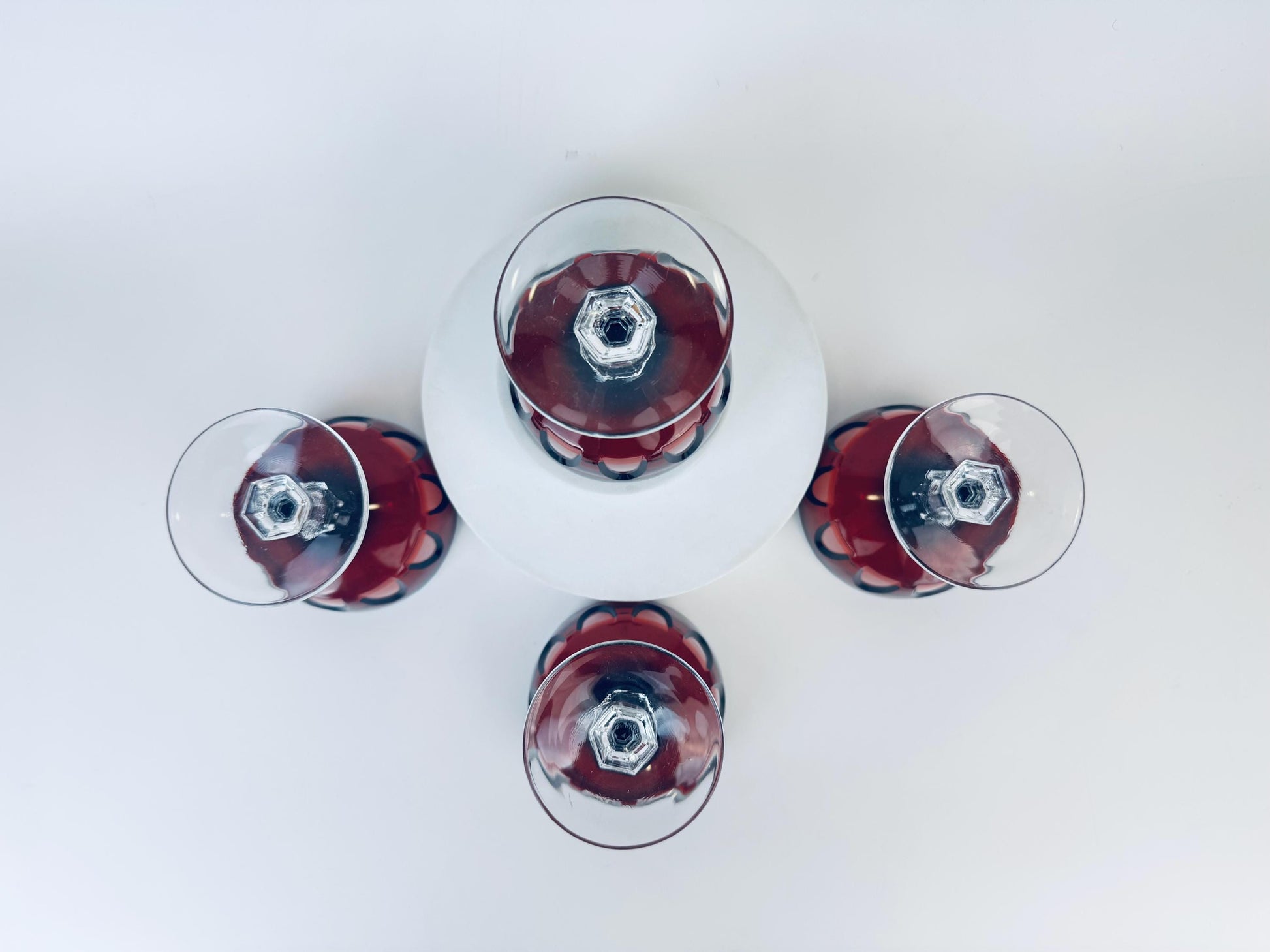 Product image for 'vintage cristal darques ruby red crystal champagne glasses mid century modern barware set of four 4 made in france' (view 53f92f)