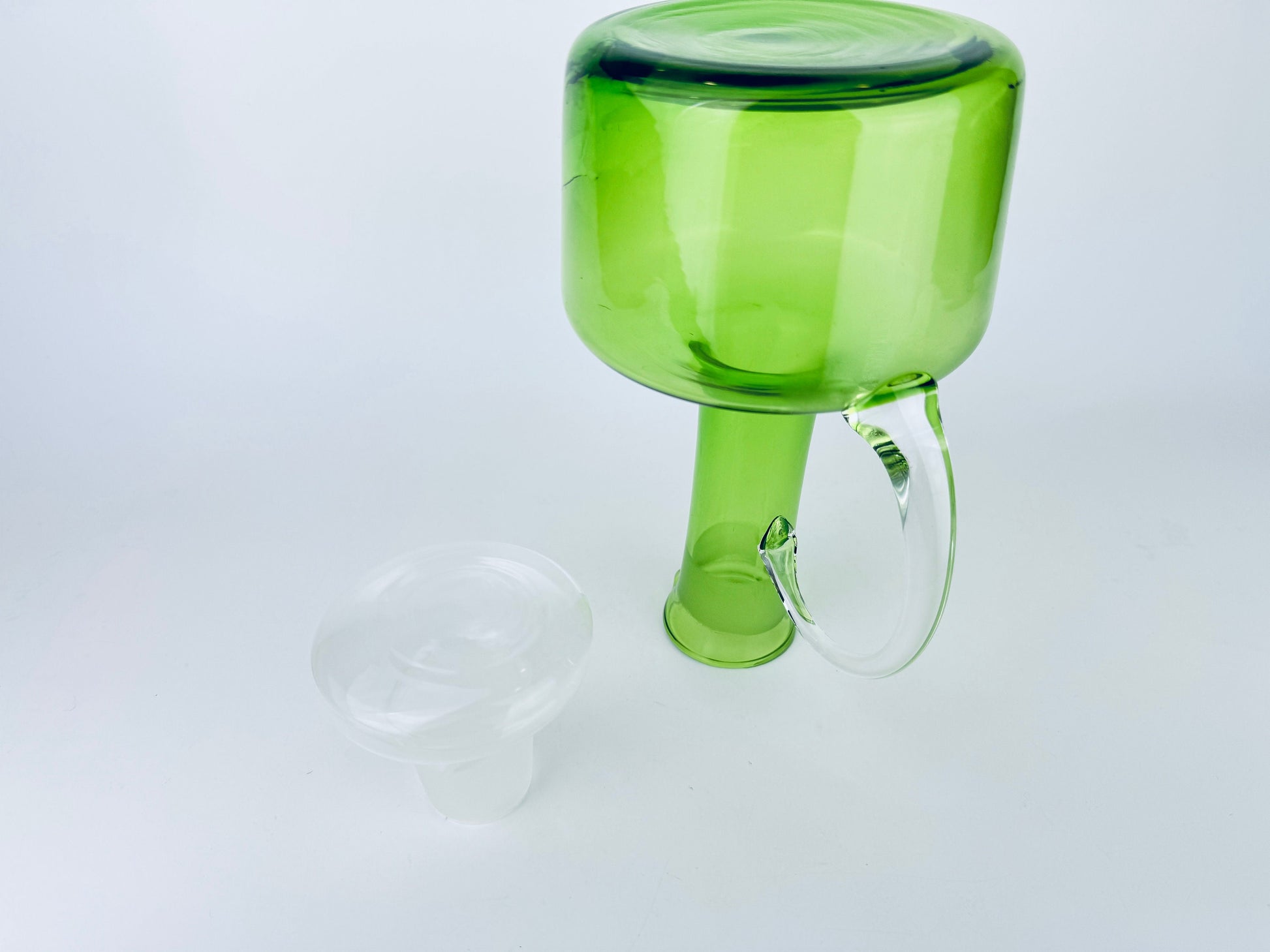 Product image for 'vintage mid mod bright green clear glass decanter pitcher barware gift' (view 0ad541)