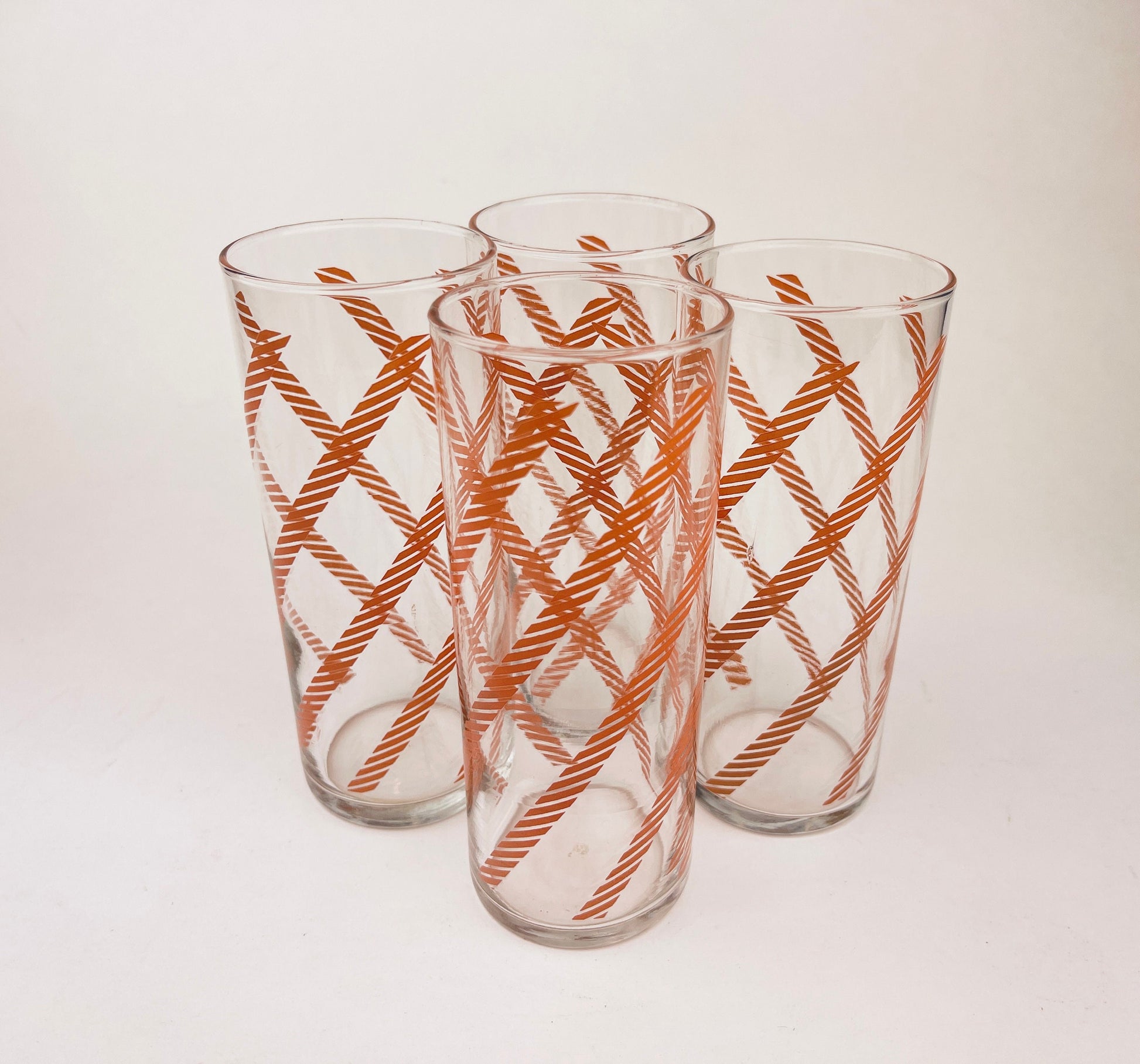 Product image for 'vintage pink chain pattern tall water glasses set of four 4' (view e27a02)
