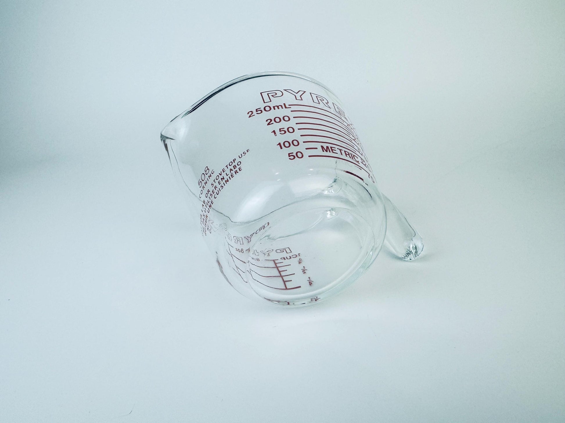 Product image for 'vintage pyrex 508 glass measuring cup 1 cup 250 ml metric imperial system made in usa' (view 9ff4e7)