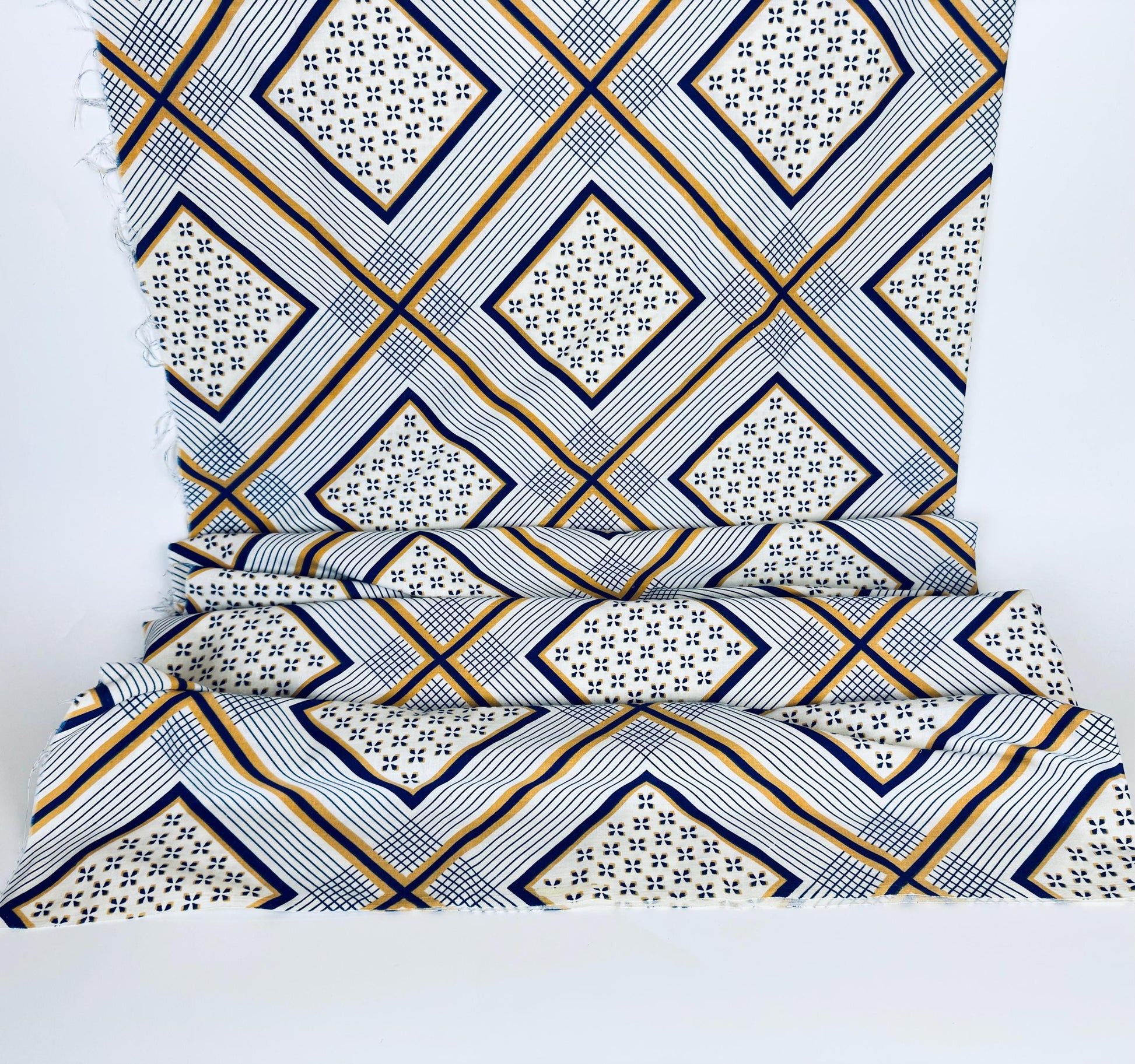 Product image for 'vintage blue yellow white striped fabric material 50 x 78' (view e7eabd)