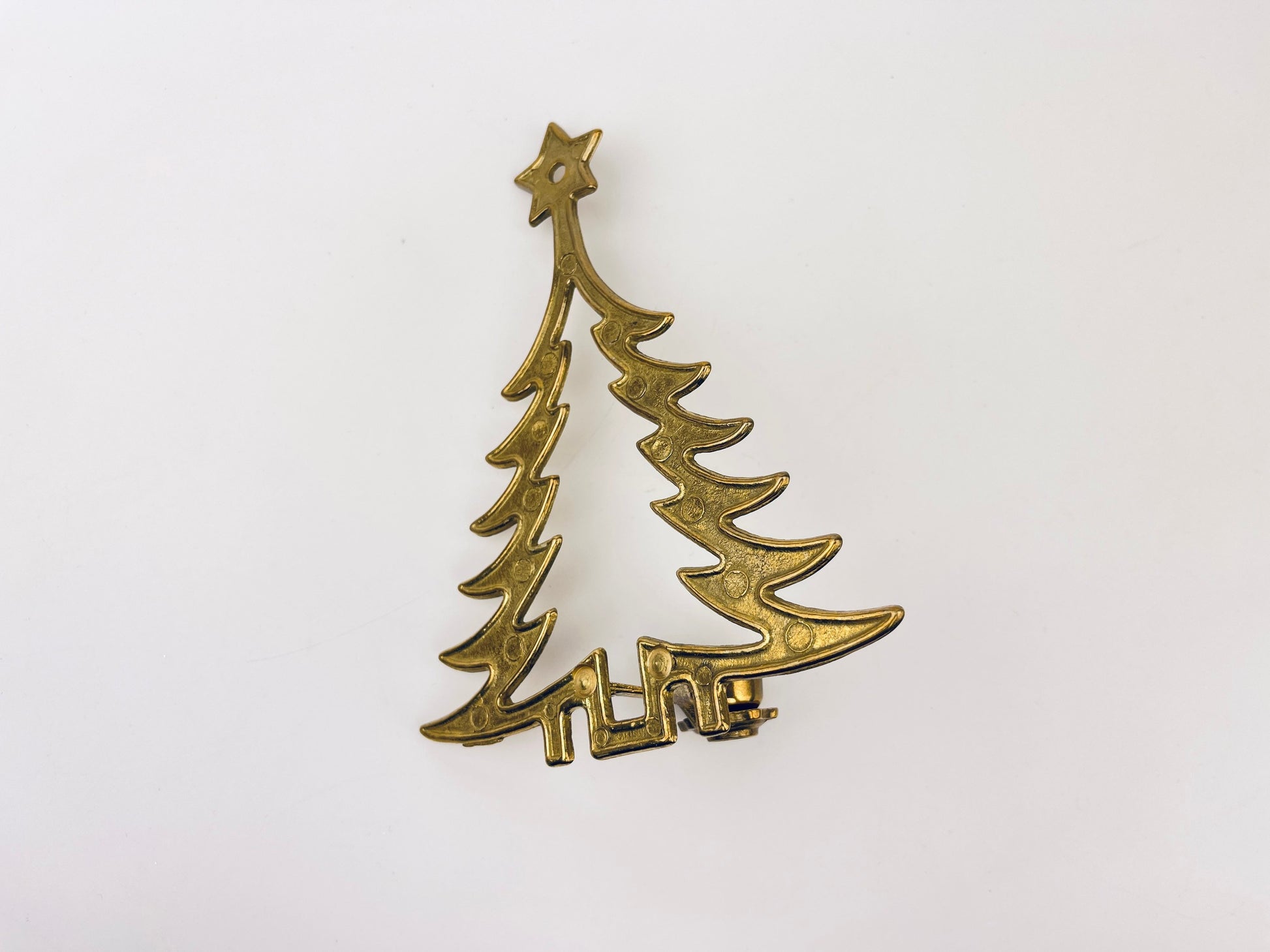 Product image for 'vintage brass christmas tree candelabra single candlestick holder aged metal patina made in italy' (view c0f777)
