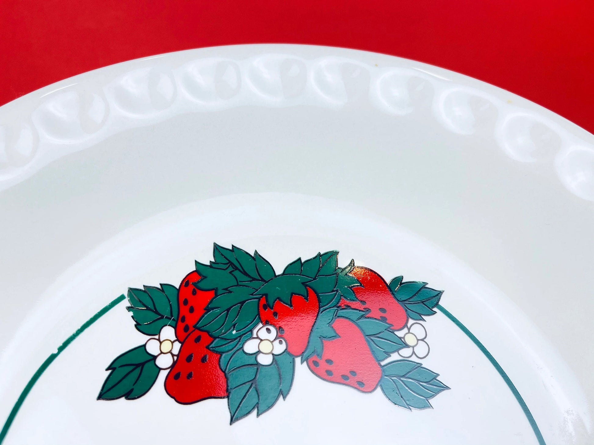 Product image for 'vintage ceramic pie plates strawberry apple pie recipe sold separately' (view 6331cf)