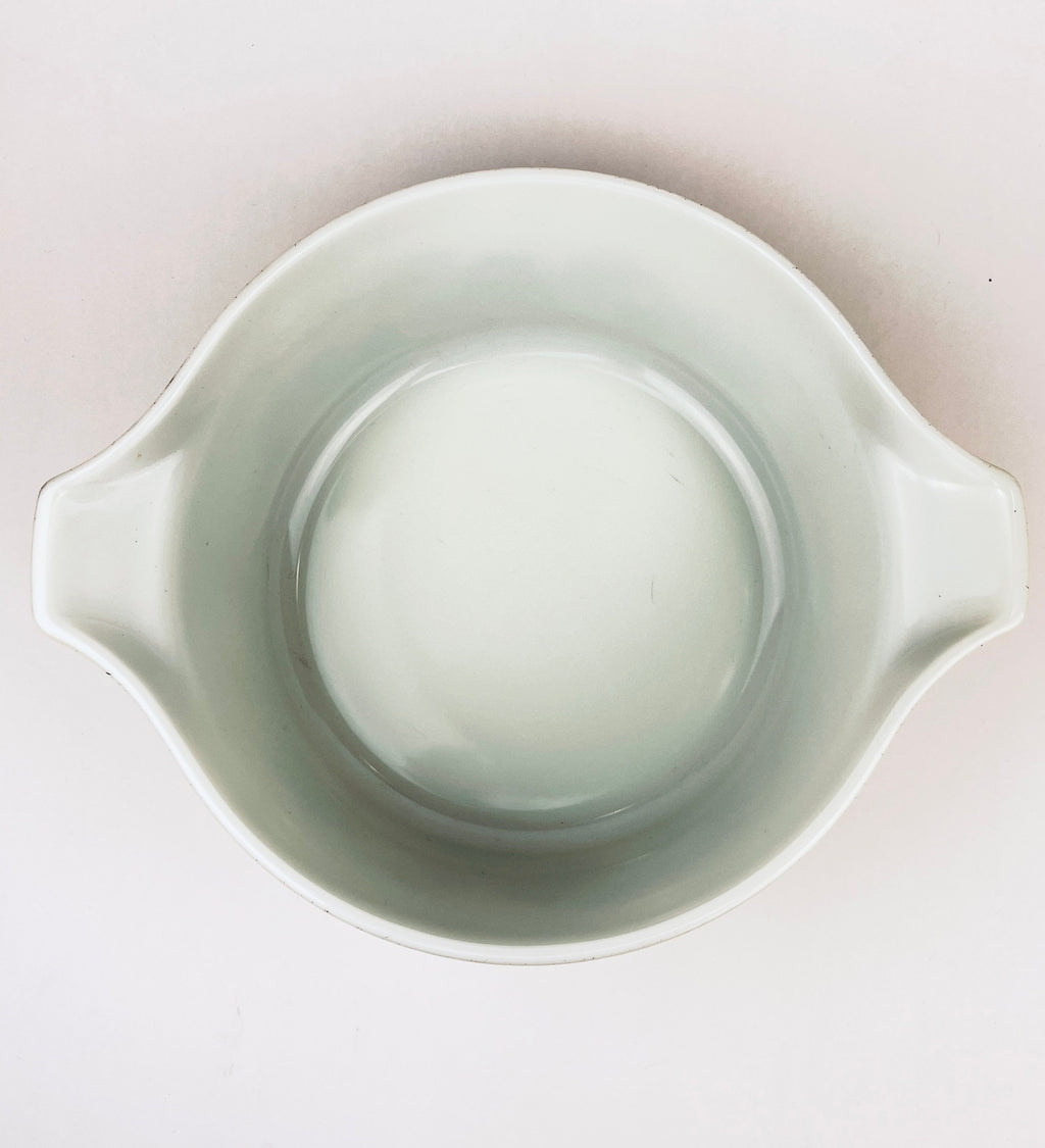 Product image for 'vintage homestead pyrex casserole dish 475 b' (view c8f31f)