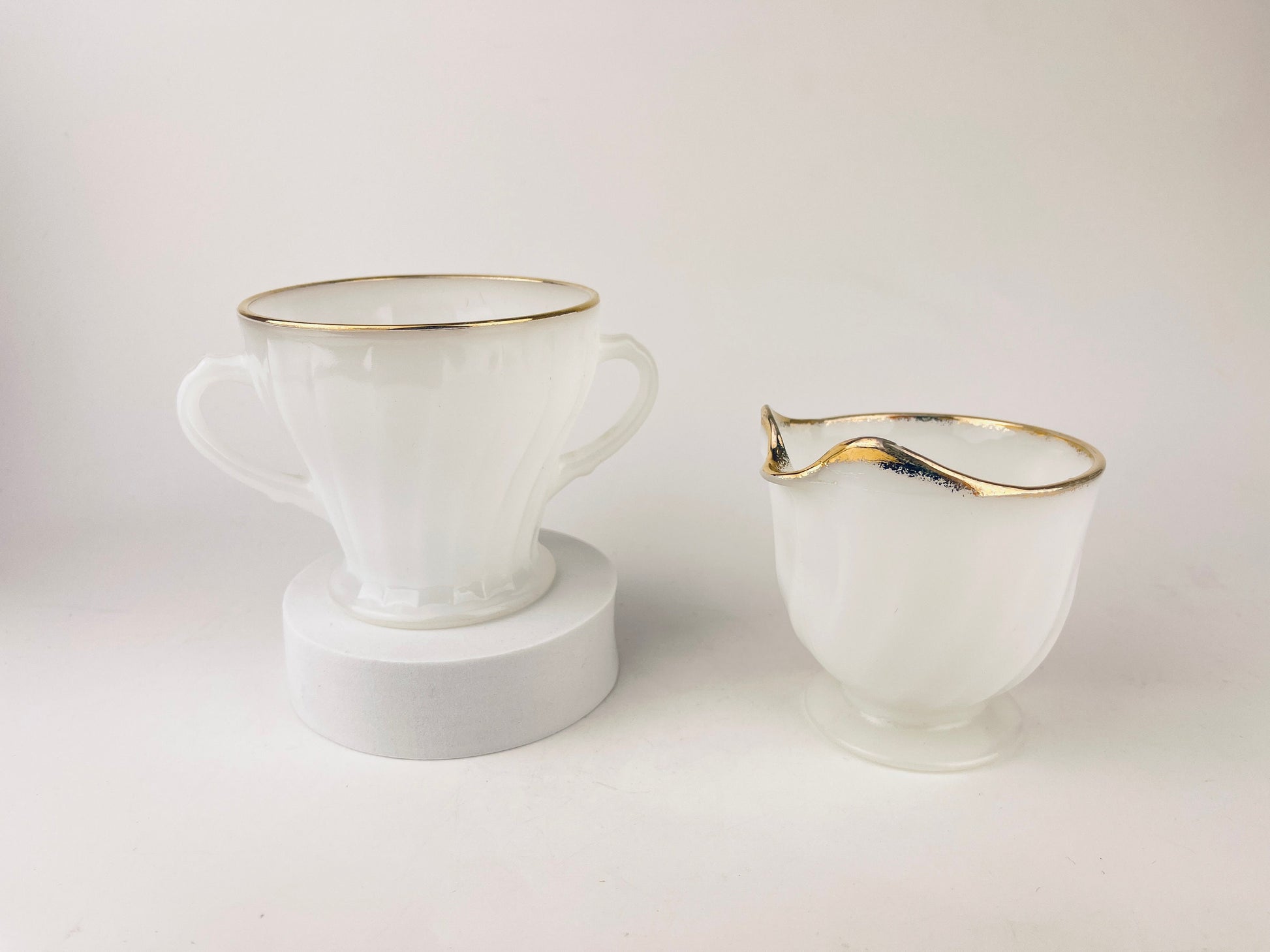 Product image for 'vintage fire king white gold gilt rim milk glass cream sugar bowl made in usa' (view 5298b8)