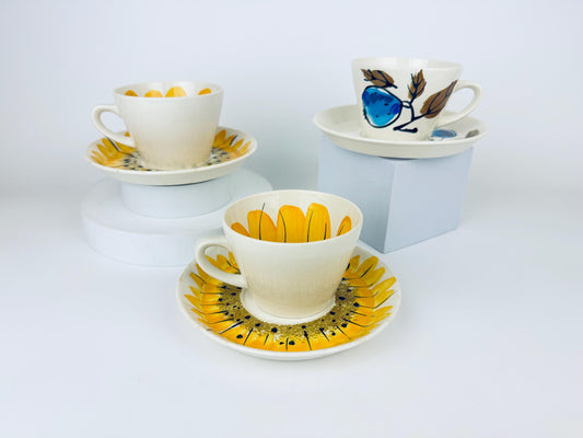 Product image for 'vintage vera jamaica hand painted mug saucer set 1960s pottery sunflower or plum design island worcester ceramic tableware' (view 0222cd)