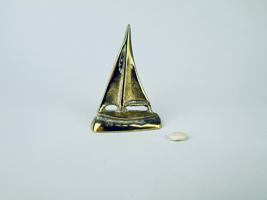 Product image for 'vintage solid brass sailboat figurine attractive aged metal patina' (view 3cf3f9)
