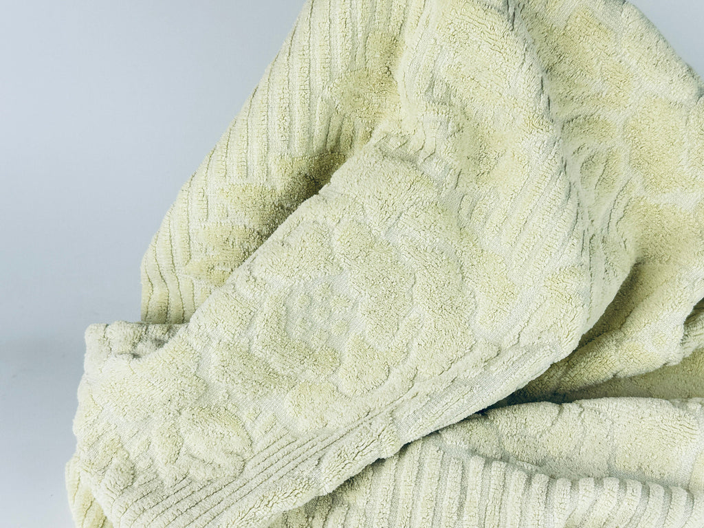 Product image for 'vintage pale yellow rose floral fringe bath shower towel cannon gold label made in usa' (view d745b3)