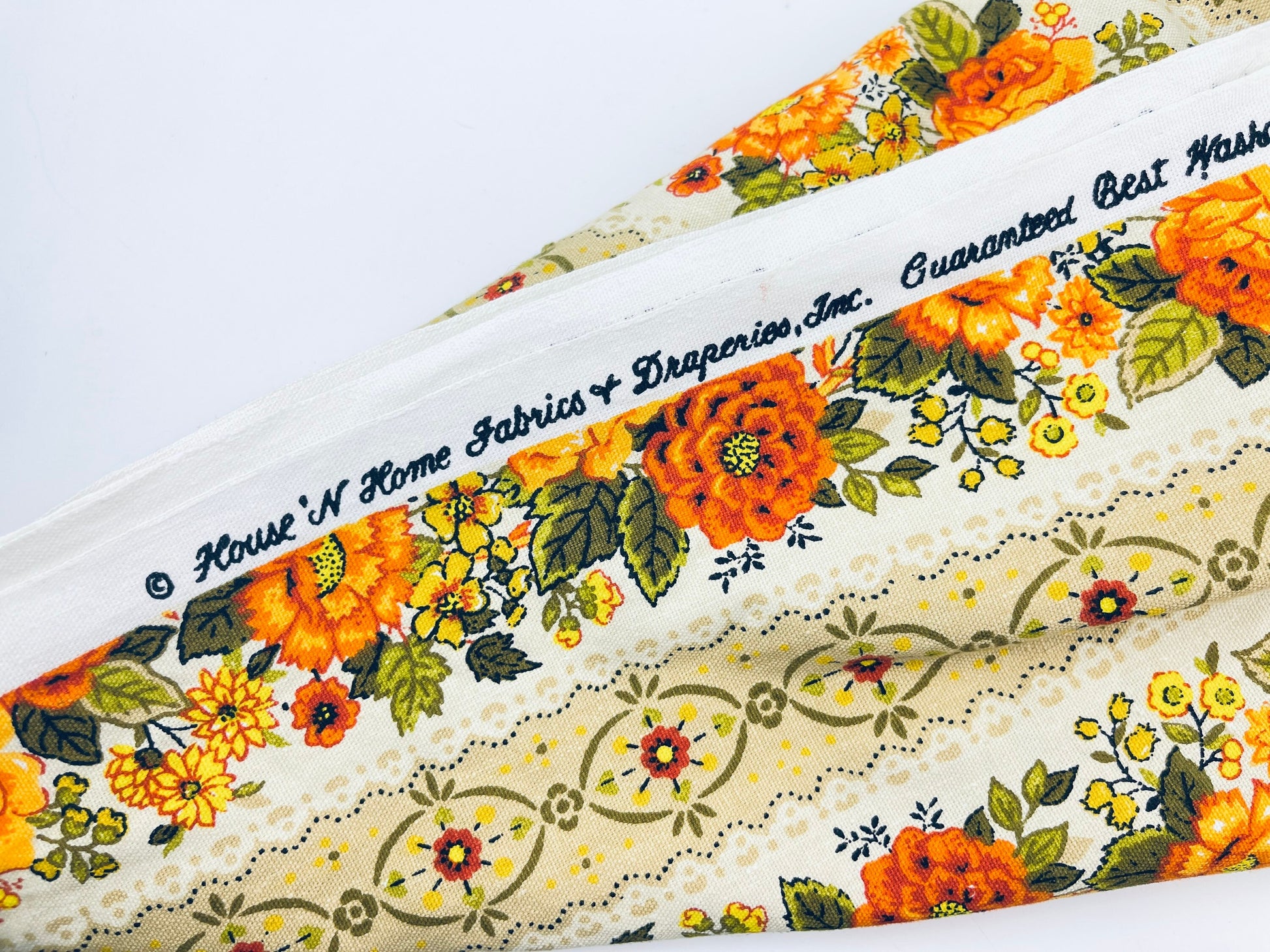 Product image for 'vintage preshrunk floral cotton fabric 43 x 70 house home draperies inc' (view af55c7)
