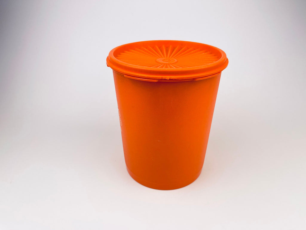 Product image for 'vintage harvest orange plastic tupperware countertop servalier container 809 3 maxi canister' (view 8d5838)