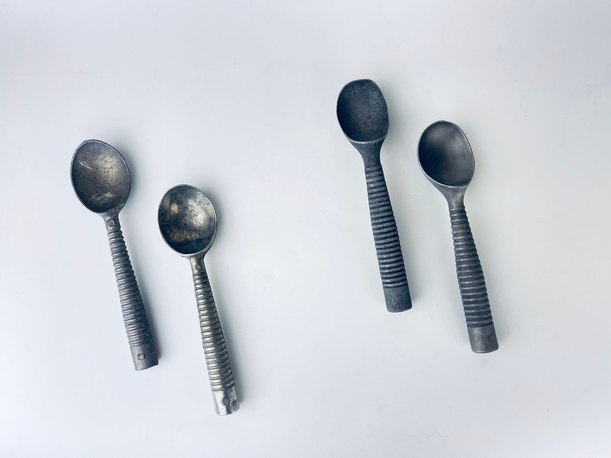 Product image for 'vintage ribbed silver metal ice cream spoon scooper sold separately' (view 0ae0cf)