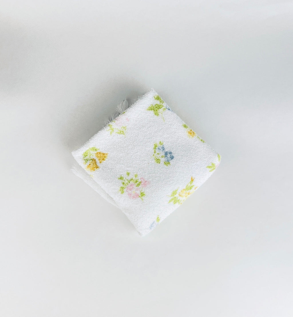 Product image for 'vintage floral fringe hand towel 100 cotton loop yarn made in usa' (view d424ed)
