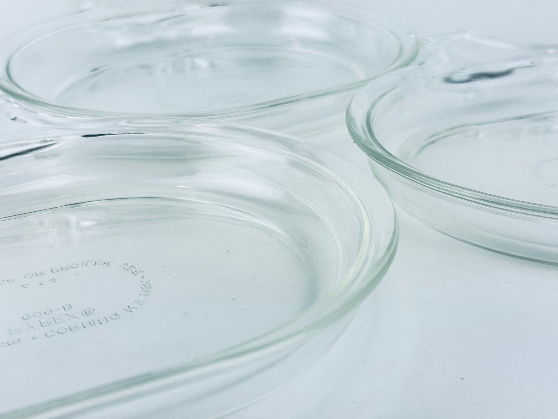 Product image for 'vintage pyrex clear glass grab it microwave oven plates set of two 2 600 b 15 cm x 20 cm made in usa sets sold separately' (view ff6cb6)