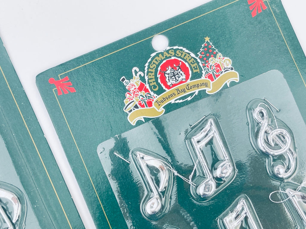 Product image for 'vintage music note christmas tree ornaments set of five 9 hudsons bay company hbc christmas street new old stock nos' (view 81fb80)