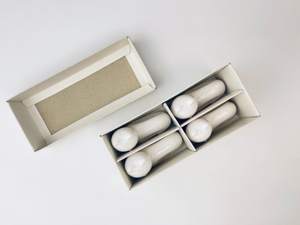 Product image for 'vintage white cat porcelain napkin ring holders set of four 4 imported exclusively by abbott' (view c5b503)