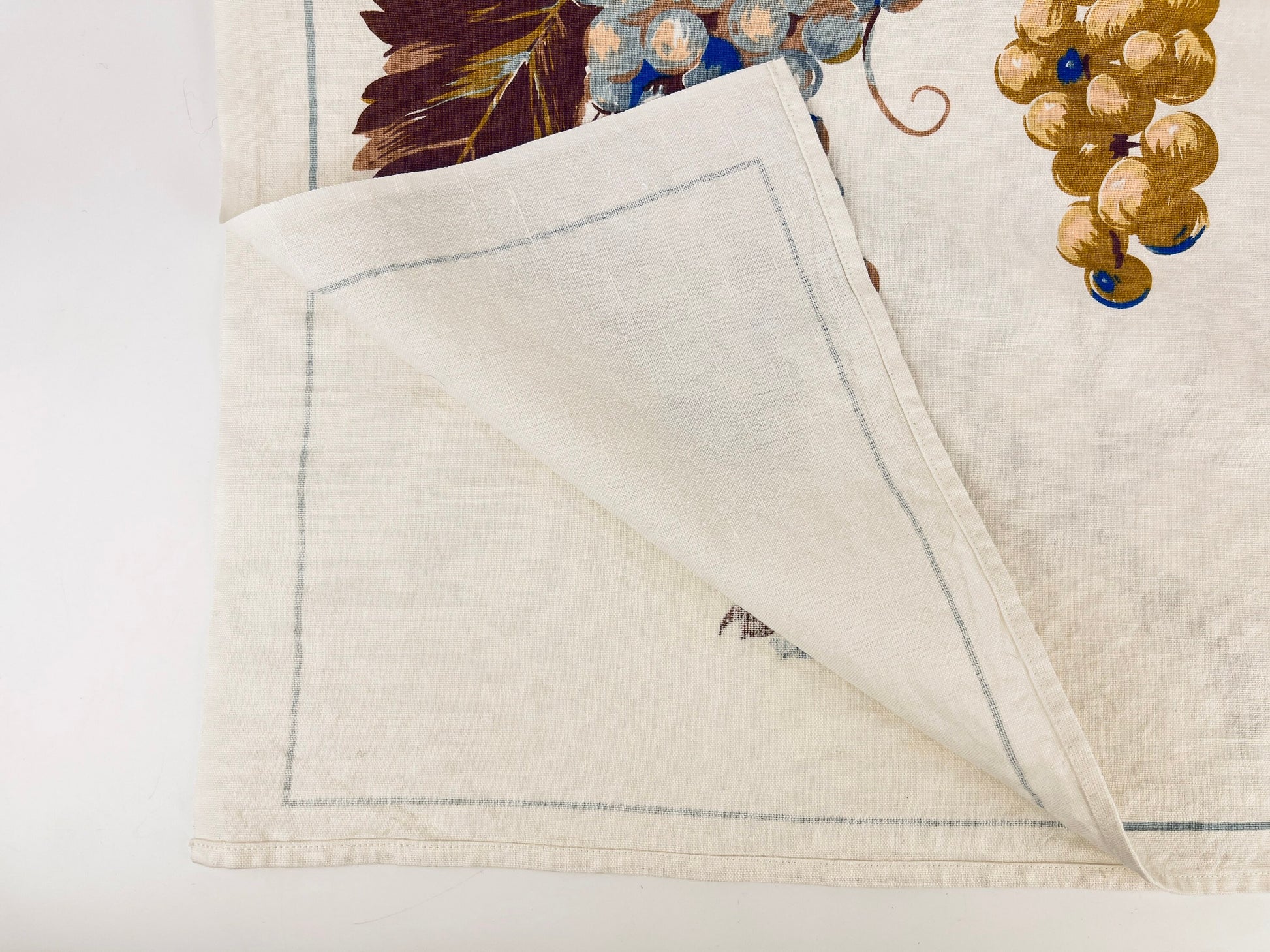 Product image for 'vintage wine grape cluster cotton linen tea towel kitchen towel' (view f24d0d)