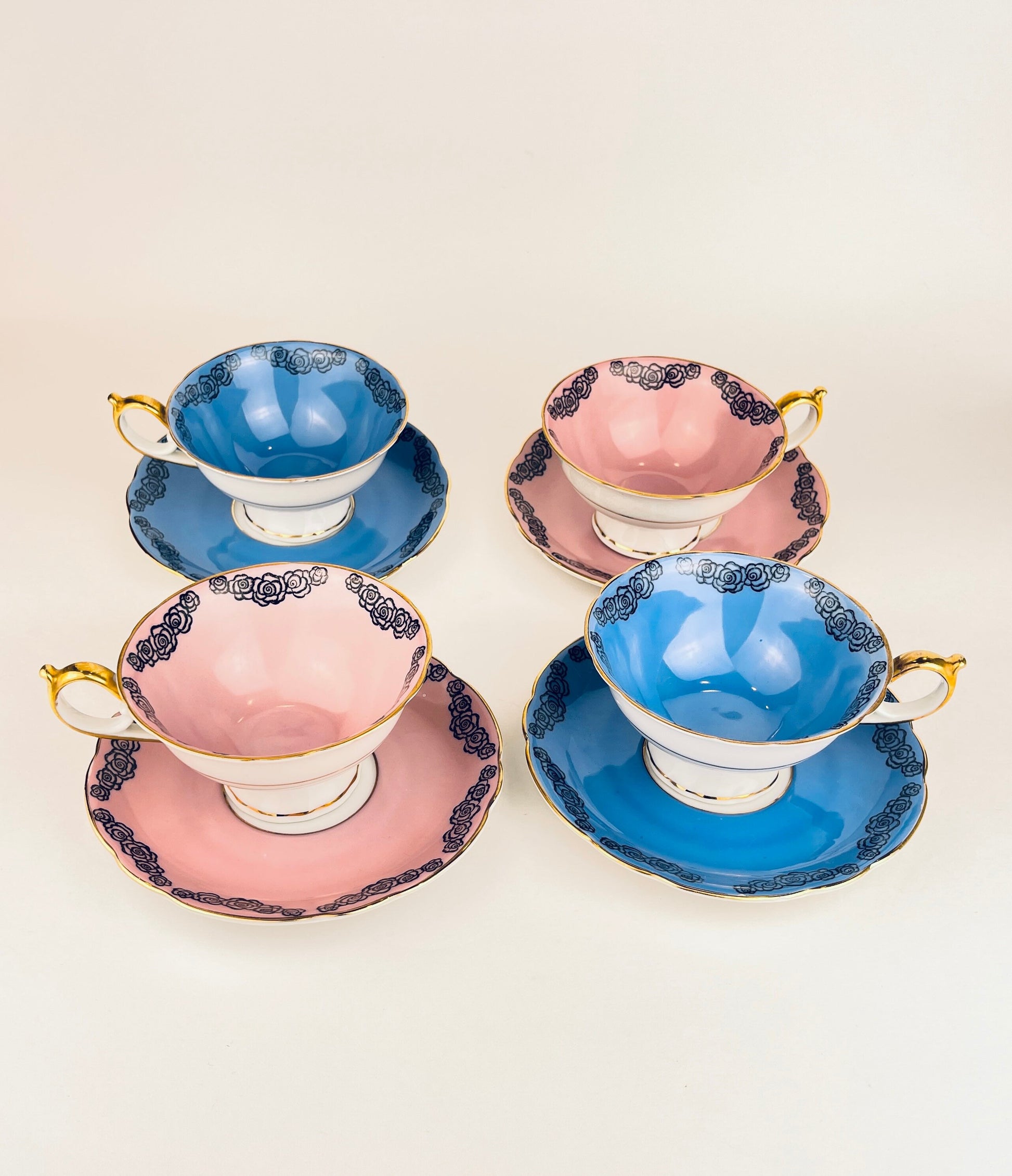 Product image for 'vintage royal bayreuth bavaria germany floral blue pink tea cup saucer sold individually' (view 17546a)