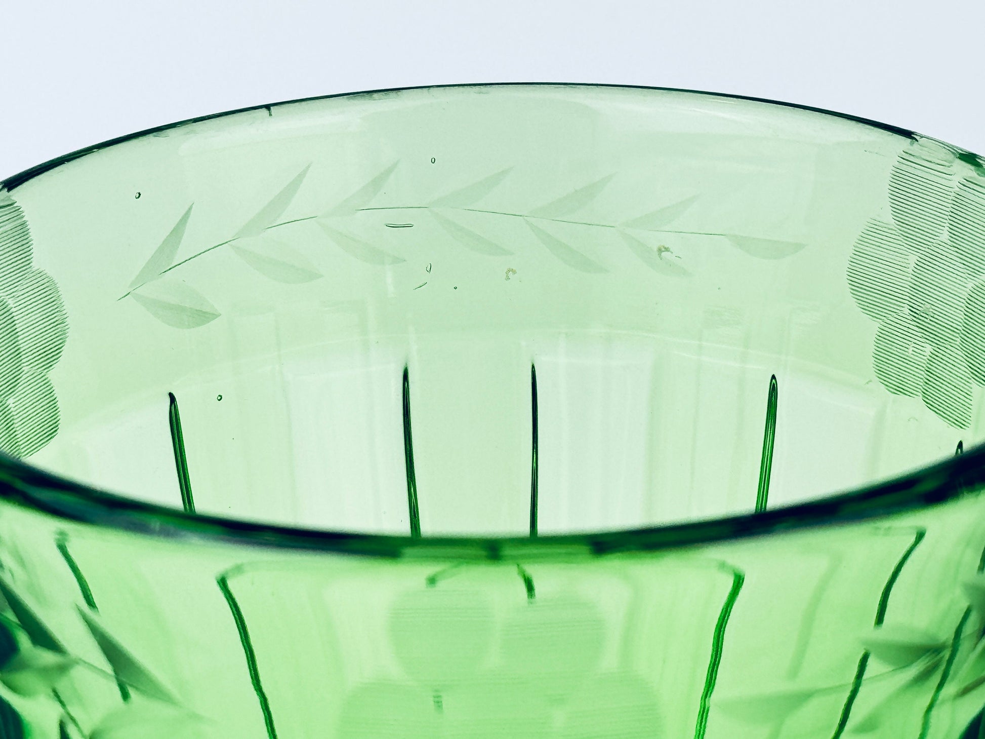 Product image for 'vintage anchor hocking forest green glass swirl candy bowl decorative bowl' (view aa28f9)