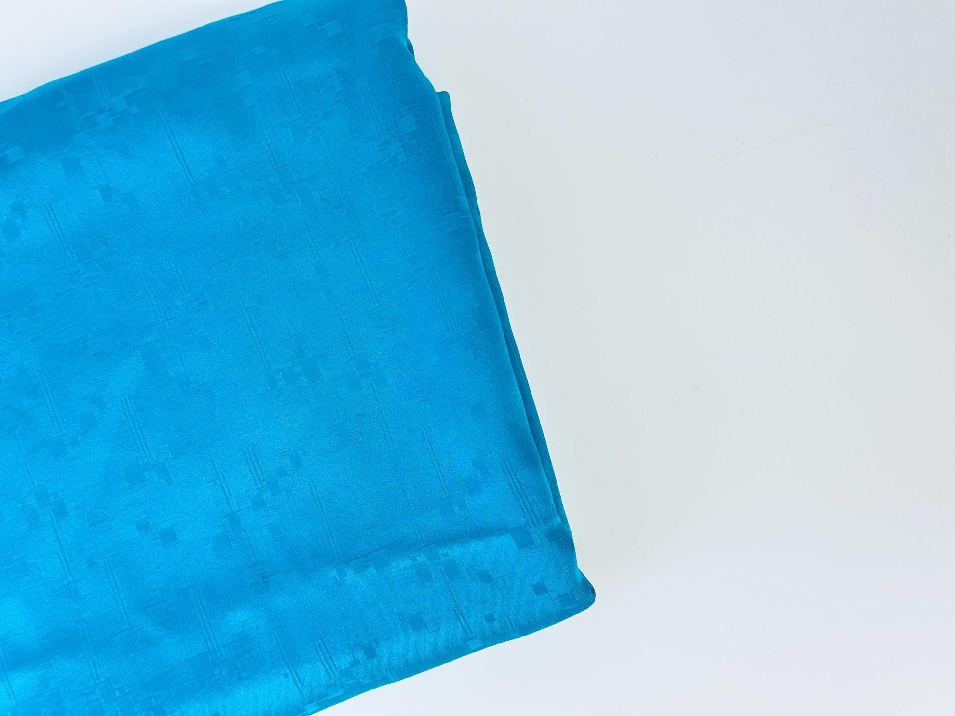 Product image for 'vintage 1980s teal green geometric pattern fabric 36 x 96' (view d1f965)
