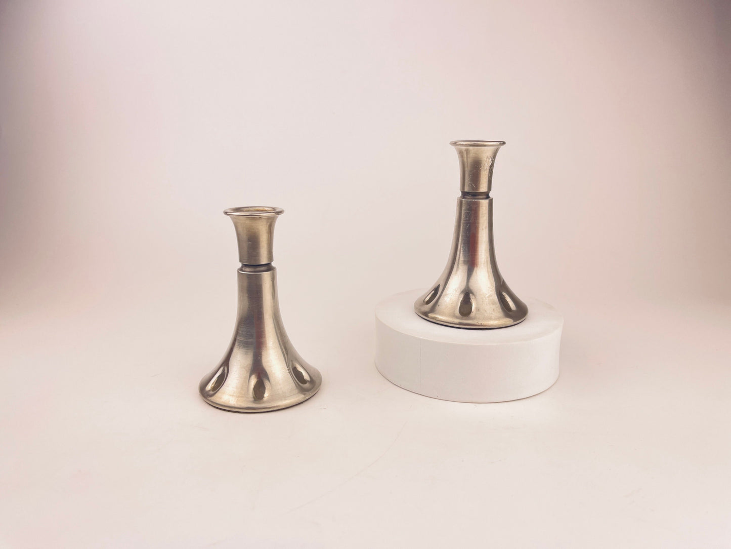 Product image for 'vintage pewter silver candle stick holders set of two 2 made in norway by gullsmedservise' (view 18e2f9)
