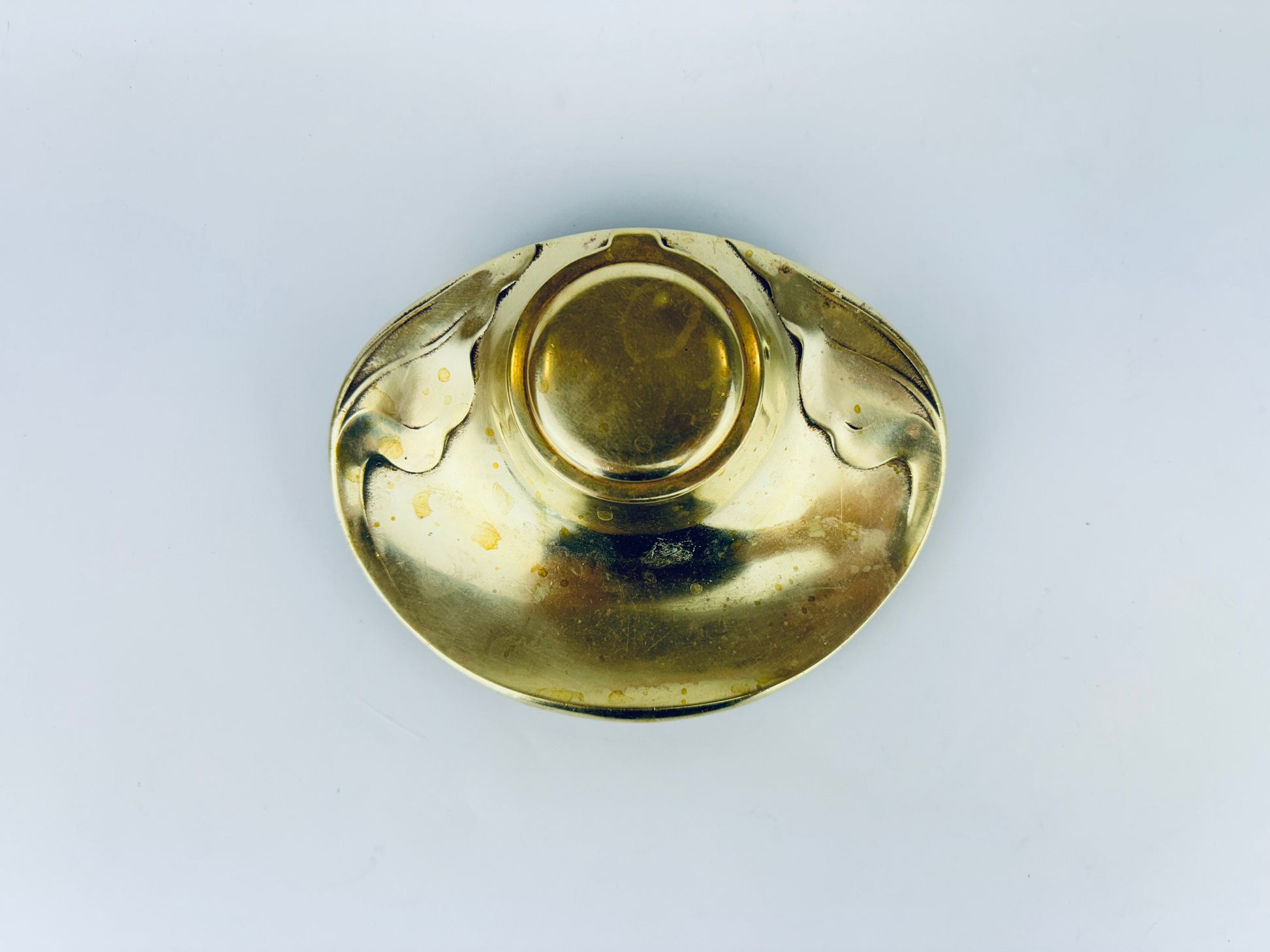 Product image for 'vintage antique geschutzt real bronce depose brass inkwell made in germany attractive aged metal patina' (view 67b589)