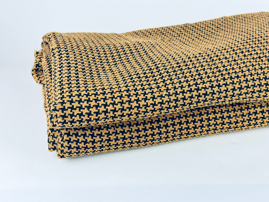 Product image for 'vintage brown black houndstooth thick woven jacquard polyester fabric 58 x 132' (view 1d378c)